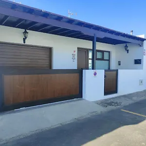 https://casa-de-leon-barbacoa-y-garaje-privado.in-canary-islands.com